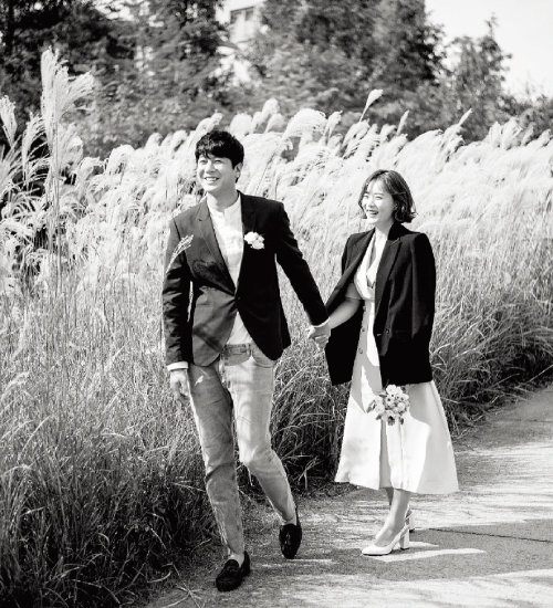 김승현의 친구가 찍어준 셀프 웨딩 사진.
