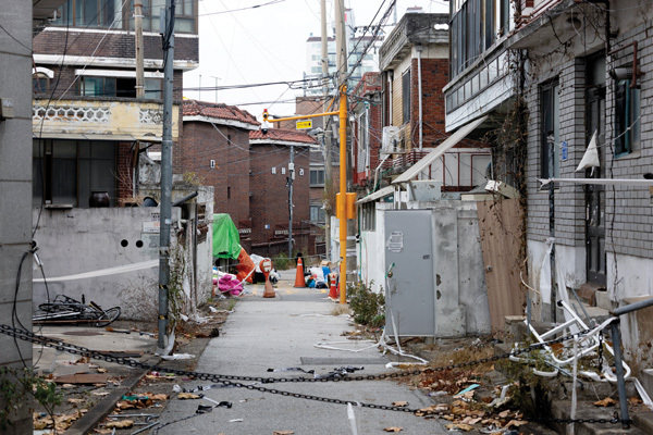 곧 철거가 진행될 예정인 마천 4구역.