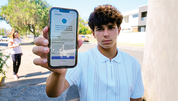 2025년 12월 10일 이후로 호주에선 16세 미만 청소년의 SNS 접근이 금지됐다.