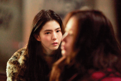 영화 ‘프로젝트 Y’에서 벼랑 끝에 선 인물 미선을 연기한 한소희.