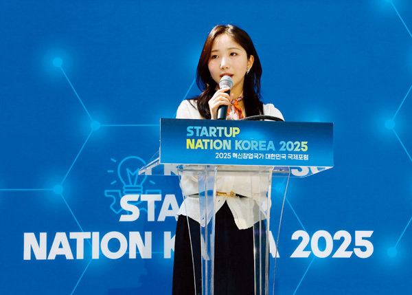 펨테크 기업 ‘이너시아’의 김효이 대표는 ‘여성의 불편함을 기술로 해결한다’는 철학으로 각종 기업가 포럼에서 연사로도 활약하고 있다.