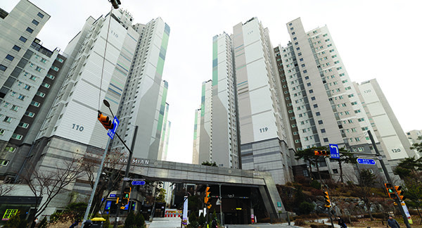 신축 ‘대장’으로 꼽히는 래미안 센터피스.