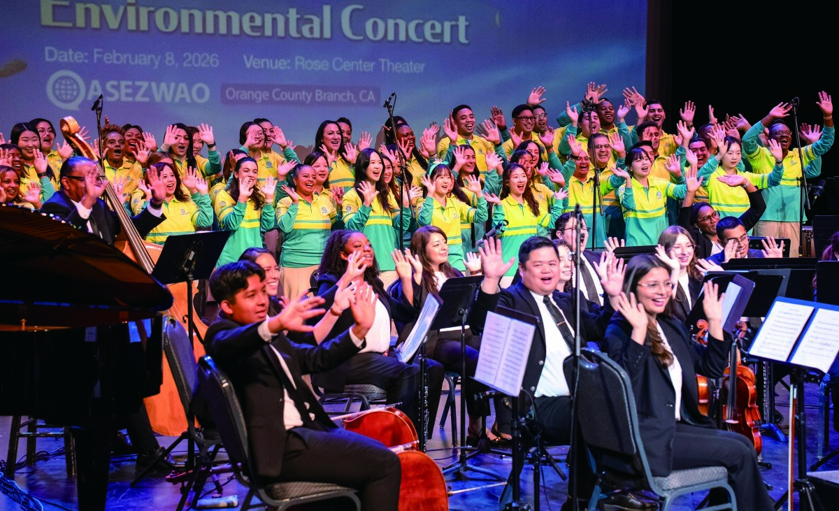 2월 8일 미국 캘리포니아주 웨스트민스터에서 하나님의 교회 직장인청년봉사단이 ‘제7회 ASEZ WAO 환경콘서트’를 개최했다. 웨스트민스터시장, 시의원 등 각계각층 420여 명이 참여해 플라스틱 문제 해결에 힘을 보탰다. 하나님의 교회 제공