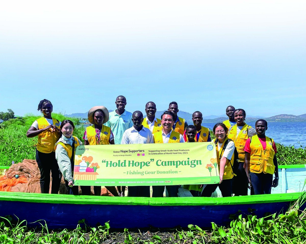 케냐 영세 어부들의 자립을 돕기 위해 하나님의 교회가 ‘Hold Hope!’ 캠페인 일환으로 보트와 모터 등 어업 장비를 지원했다. 하나님의 교회 제공