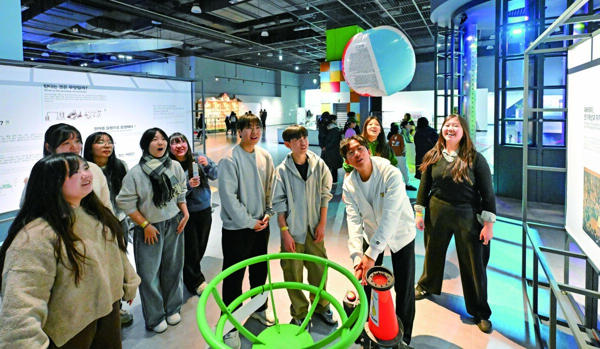 1월 28일 시흥 지역 하나님의 교회 학생들이 국립과천과학관을 견학해 과학실험과 AI 기술 등을 체험하며 즐거운 시간을 가졌다. 하나님의 교회 제공