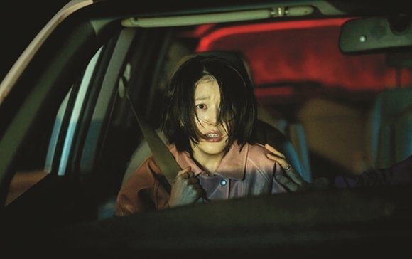 김혜윤, 이종원, 장다아 등이 열연한 ‘살목지’는 기이한 소문이 끊이지 않는 저수지에 촬영팀이 찾아가면서 벌어지는 이야기를 그린다. 