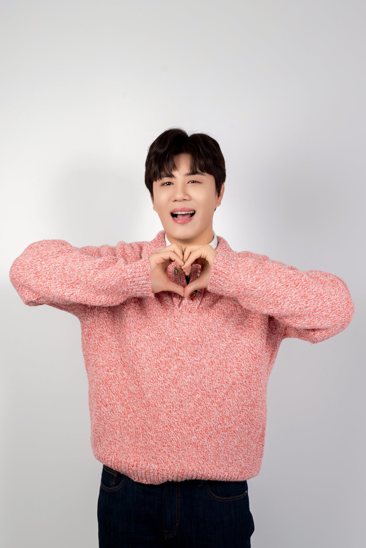 Jin Hae-seong, today (3rd) self-composed song ‘Love Christmas’ with fans ‘Touched by fan love’