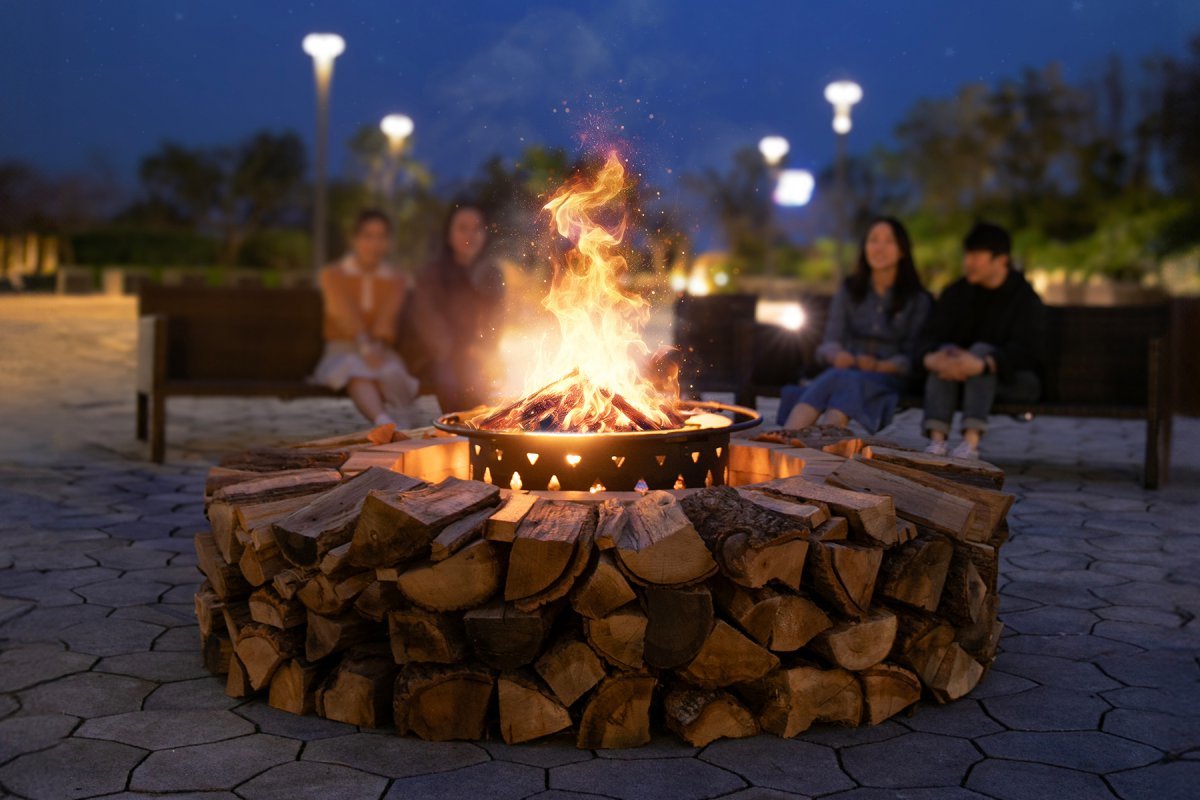 Jeju Shinhwa World‘s ‘Nolmyeong Shimyeong Bulmyeong’ event where you can enjoy healing while looking at a bonfire on a winter night Photo courtesy of Jeju Shinhwa World