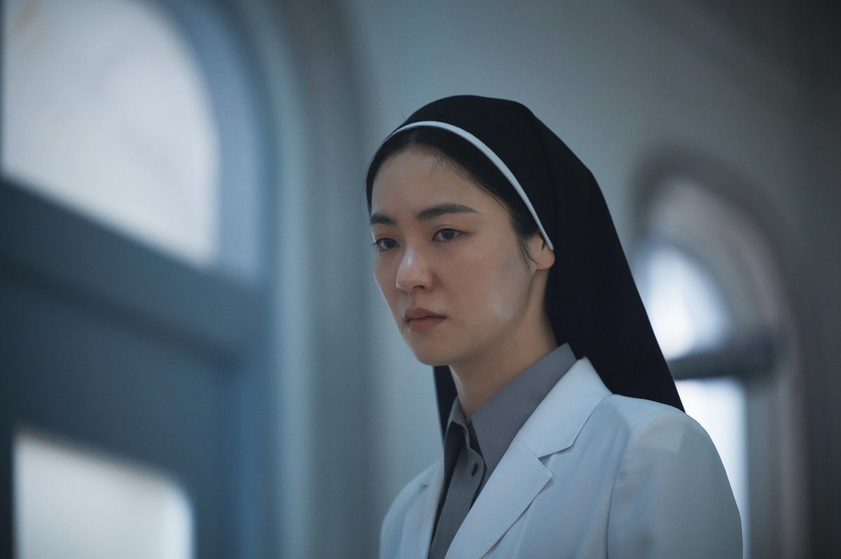 ‘Black Nuns’ Jeon Yeo-bin