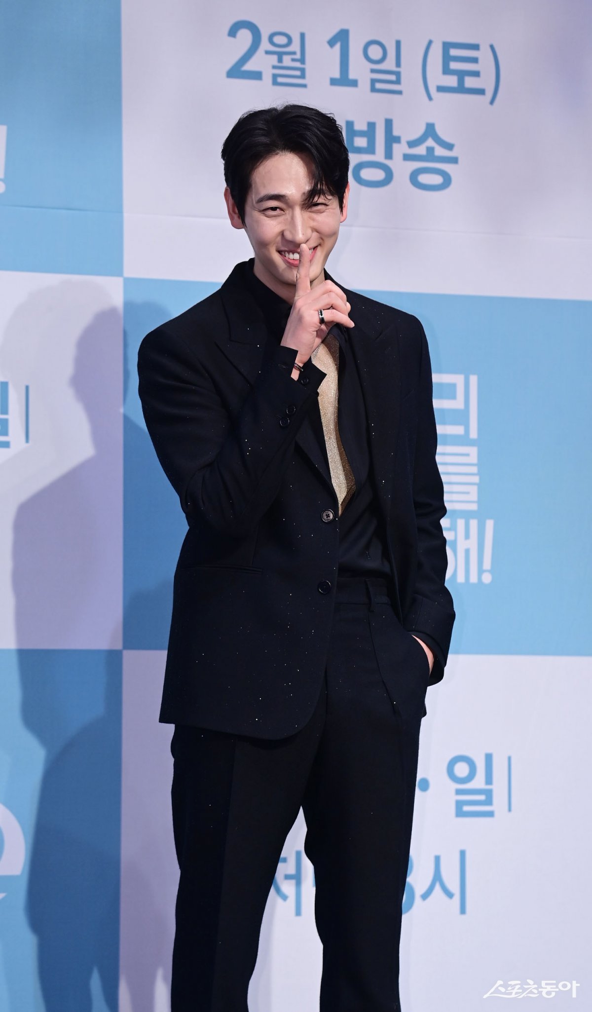 Actor Yoon Park poses at the production conference for KBS 2TV‘s ‘Please Take Care of the Five Eagle Brothers!’ held at Ramada Seoul Sindorim Hotel in Sindorim-dong, Guro-gu, Seoul on the 22nd. Reporter Joo Hyun-hee teth1147@donga.com