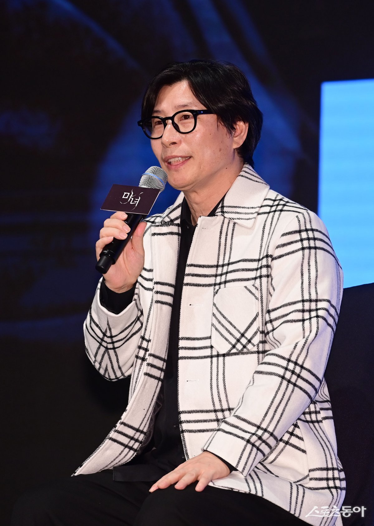 Director Kim Tae-gyun is giving a speech at the production conference for Channel A‘s new Saturday-Sunday drama ‘The Witch’, held at D-Cube City The Saint in Sindorim-dong, Guro-gu, Seoul on the 11th. Reporter Joo Hyun-hee teth1147@donga.com