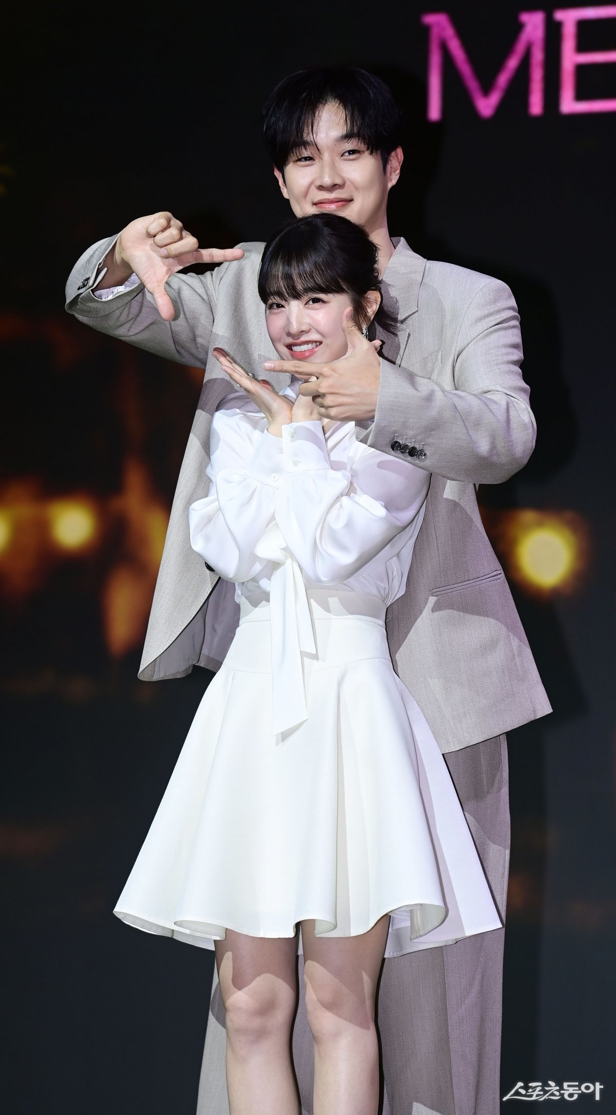 Actors Choi Woo-shik and Park Bo-young pose at the production conference for Netflix‘s ‘Melo Movie’ held at JW Marriott Dongdaemun Square Seoul in Jongno-gu, Seoul on the 12th. Reporter Joo Hyun-hee teth1147@donga.com