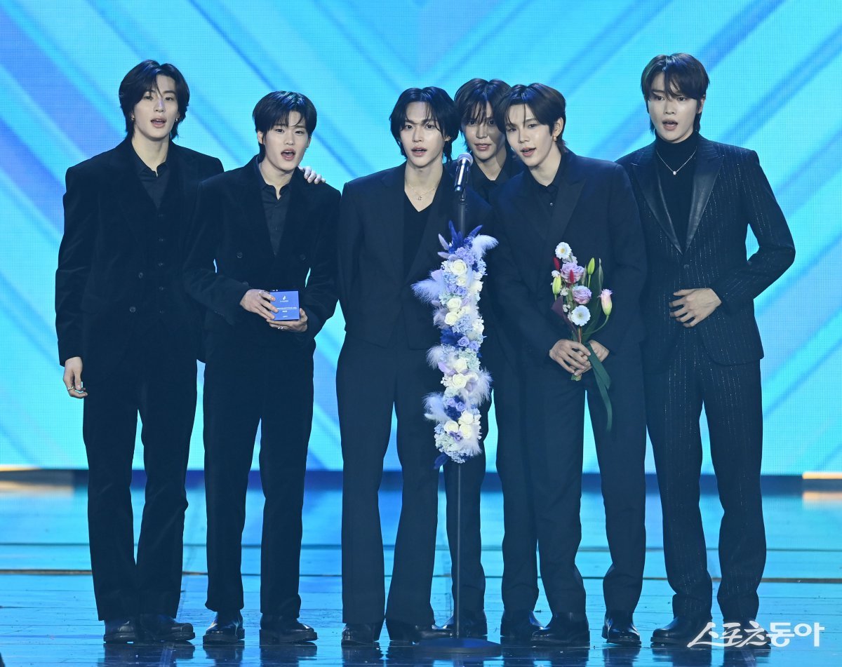 The 1st D Awards with upick, hosted by Sports Donga and organized by ‘upick’ and WSM (Hosted by: Sports Donga, WSM · Organized by: UPICK, WSM · Sponsored by: GK Link, ITTA), was held on the 22nd at the Hwajeong Gymnasium of Korea University in Seoul. RIIZE, winner of the D*AWARDS DELIGHTS BLUE LABEL, is expressing his feelings about the award. Reporter Joo Hyun-hee teth1147@donga.com