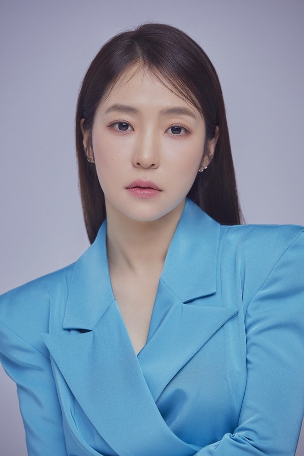 Singer Hong Ja.Photo = Total Set