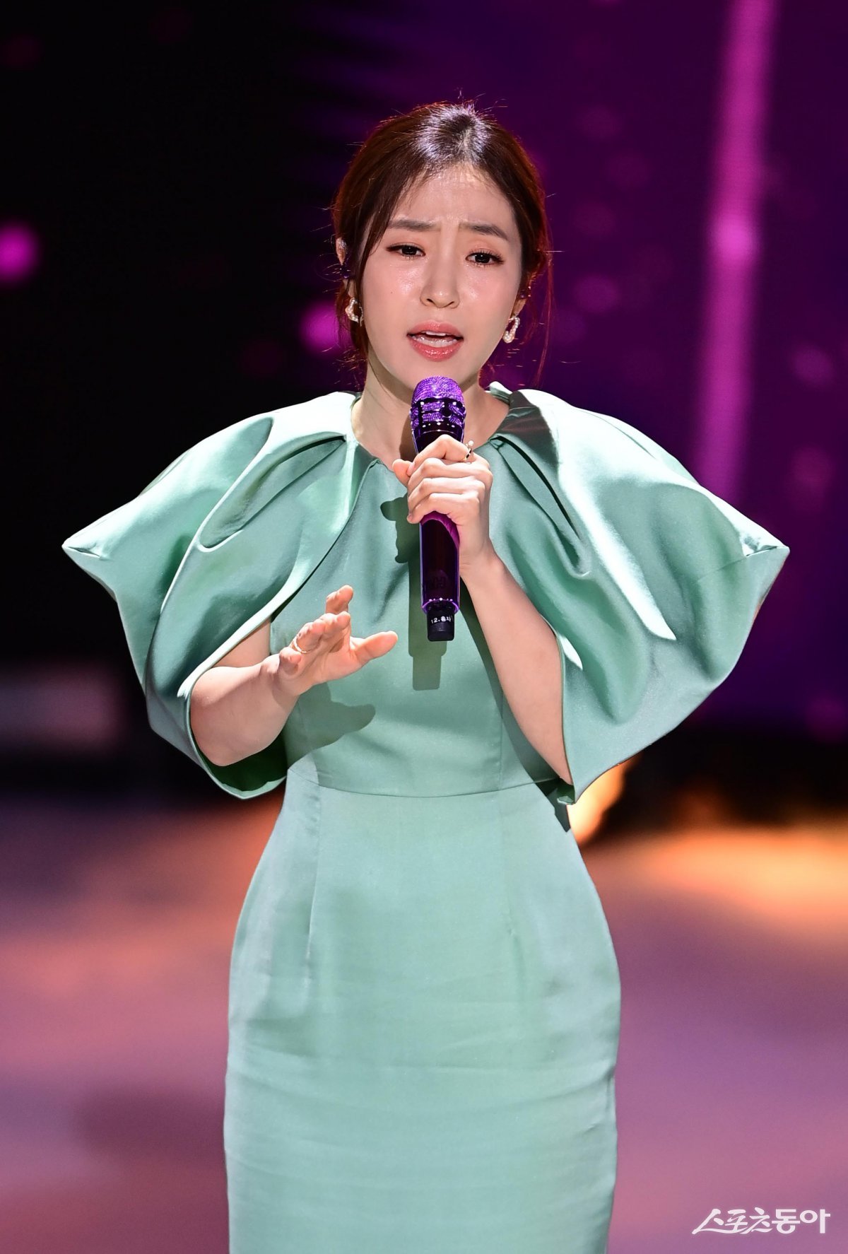 Trot singer Hong Ja.Sports Donga DB