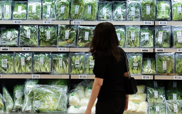 “붉은 고기 좋아하면 주의”…‘이것’ 주로 50대 이후 발생