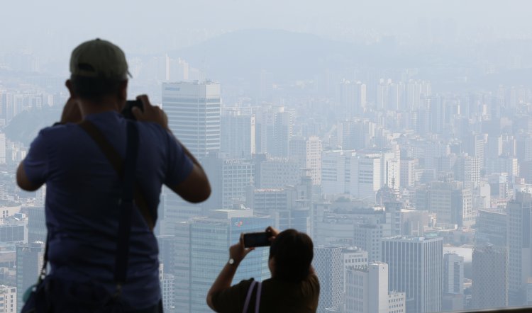 서울 아파트값, 13주 연속 올라…‘이사철’ 전셋값 상승폭 커져