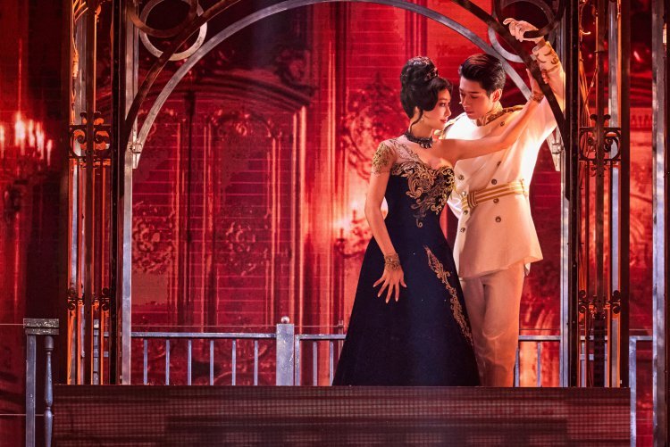 눈보라 속 피어난 타오르는 사랑