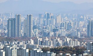 ‘13년 11개월’ 월급 안쓰고 모아야 서울 집 산다