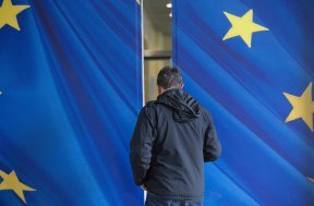 트럼프 “EU 車에 25% 관세”… 獨 52조 손실 전망