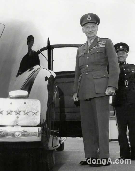 버틀러 팬텀Ⅲ와 영국 몽고메리 육군 최고사령관