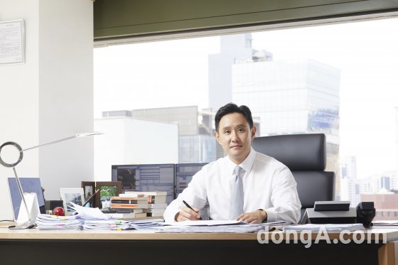 최윤범 고려아연 부회장