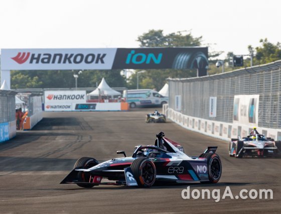 2023 자카르타 E-PRIX 경기 장면. 한국타이어 제공