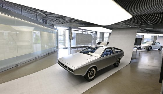 최근 복원된 현대차의 첫 번째 콘셉트카 ‘포니 쿠페’도 전시된다. 현대자동차그룹 제공