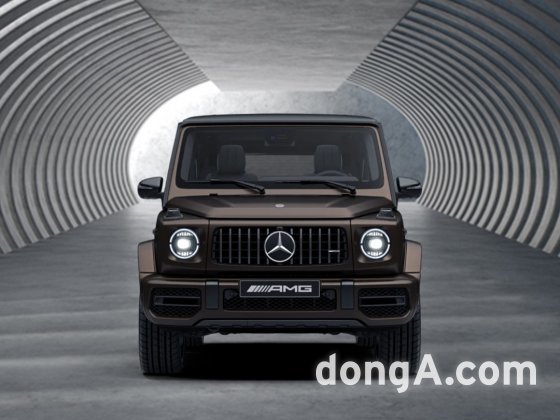 메르세데스-AMG G63 헤리티지에디션(G마누팍투어 시트린브라운마그노 외장 컬러)