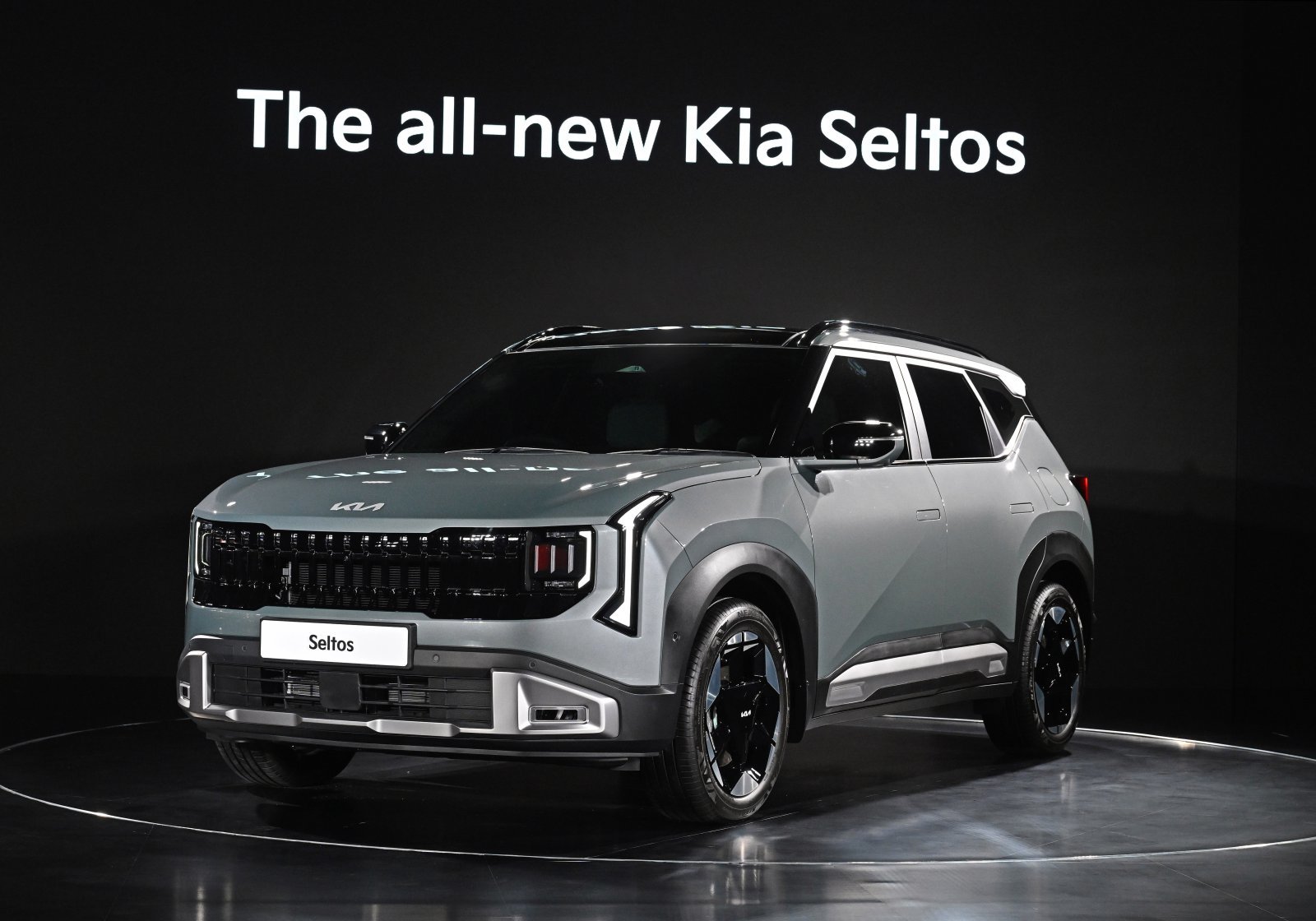 내년 1분기(1∼3월) 출시를 앞두고 공개된 디 올 뉴 셀토스. 풀체인지 셀토스의 차체 길이는 기존 대비 60mm 늘어났다. 기아 제공