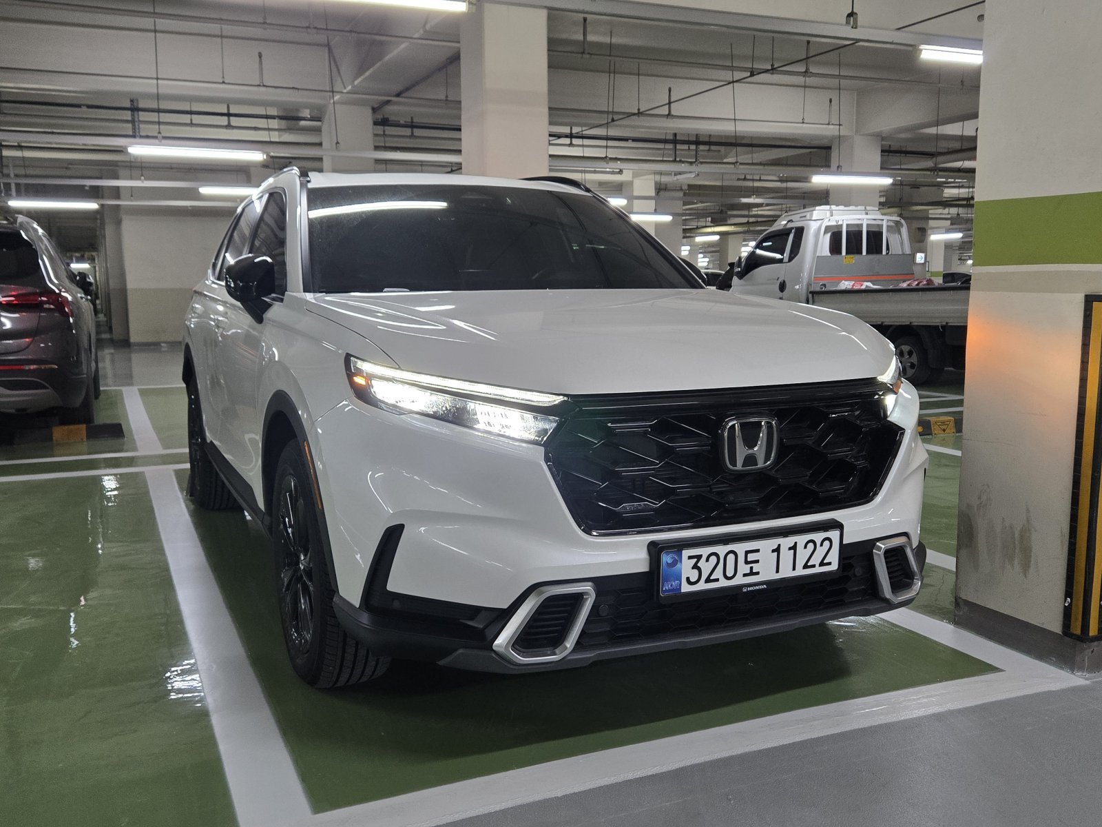 혼다의 준중형 SUV ‘CR-V’의 6세대 부분변경 모델인 ‘뉴 CR-V 하이브리드’의 전·측면부 모습. 2026.01.19/뉴스1 