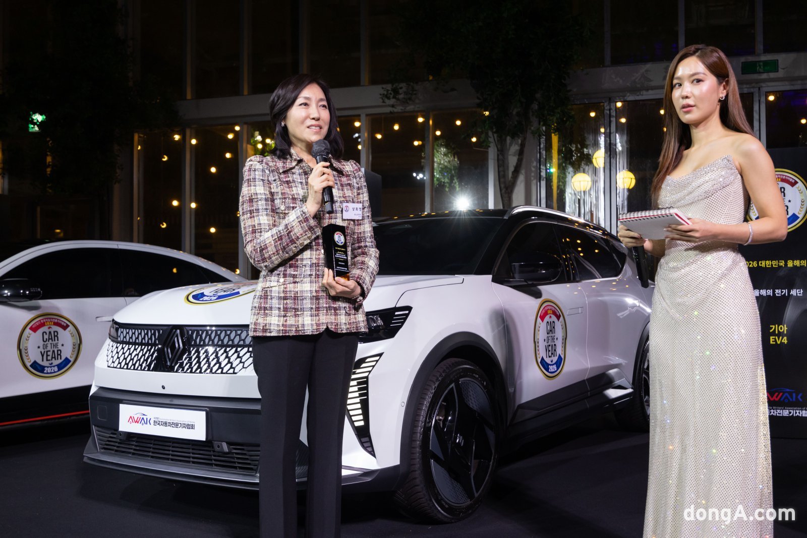 상희정 르노코리아 대내·외전략본부 본부장이 4일 서울 장충동에서 열린 ‘2026 대한민국 올해의 차’ 시상식에 참석해 수상 소감을 전하고 있다. 한국자동차전문기자협회 제공
