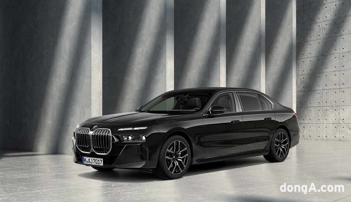 BMW, ‘7시리즈 블랙트림’ 도입. BMW코리아 제공