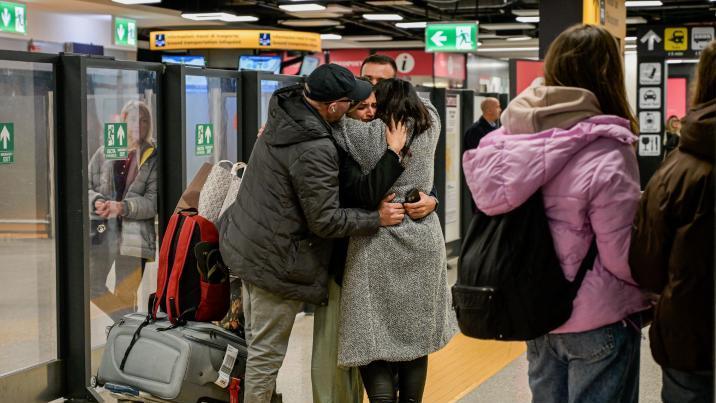 초등생 175명 등 이란서만 1100명 숨져… “소녀의 꿈이 희생당해”