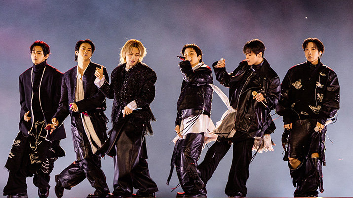 돌아온 BTS “우린 특별한 사람들 아냐…두려웠지만 ‘Keep swimming’”