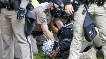 대학생 1600명 체포… 美 반전 시위 진압 과정서 부상자 속출