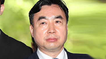 검찰, 윤관석 의원 ‘뇌물 혐의’ 국회 압수수색