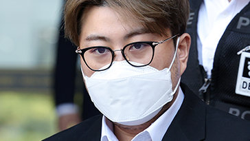 ‘김호중母 사칭’ 의혹받은 여성 “엄마라고 한 적 없어…법적 대응 준비중”