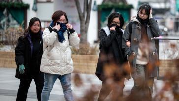 전국 대체로 맑으나 아침 최저 영하 12도…곳곳 빙판길