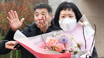 ‘부친 살해’ 혐의 무기수 김신혜, 24년만에 재심서 무죄