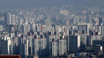 서울 아파트값, 정부 공식 통계서 9개월 만에 하락했다