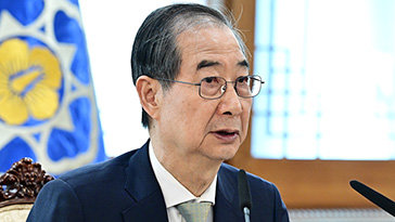 [사설]헌법재판관 ‘임명’조차 거부하던 韓대행은 왜 표변했을까
