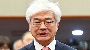 마은혁 “우려 시선 잘 알아… 헌법 기본에 충실” 마용주 “상식에 맞게 법해석… 신속-공정 재판”