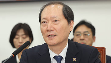 이완규 “韓대행 결정 존중” 사퇴 거부… 공수처장 “李 수사대상”