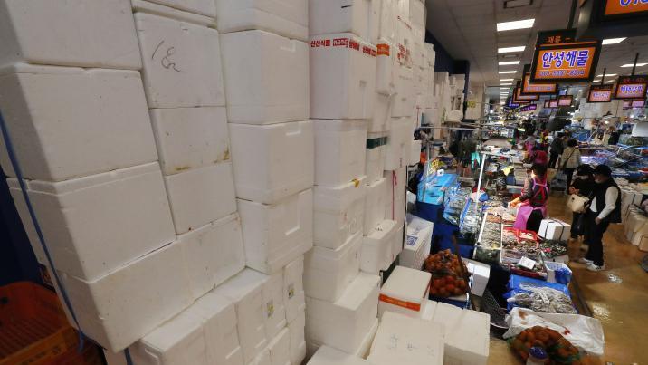 소상공인 “새벽배송 금지하면 판로 막혀…민노총 탈퇴한 쿠팡에 보복”