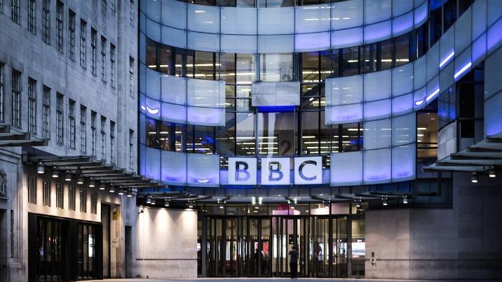 美의사당 난입 때 트럼프 발언 짜깁기 방송… 공정성 논란 BBC, 수뇌부 사퇴