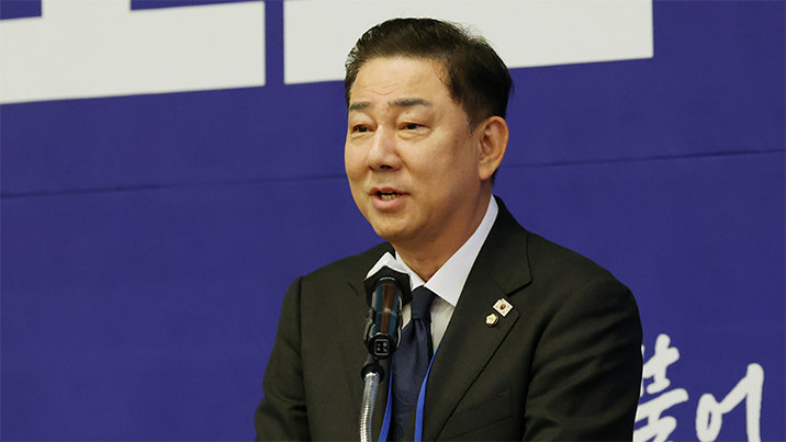 與김병기 “검찰이 정권 호구로 알아, 해보자는 것…다 징계”