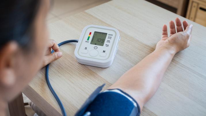 혈압, 정상보다 조금 높아도 치매 위험 껑충 …국내 연구진 첫 규명