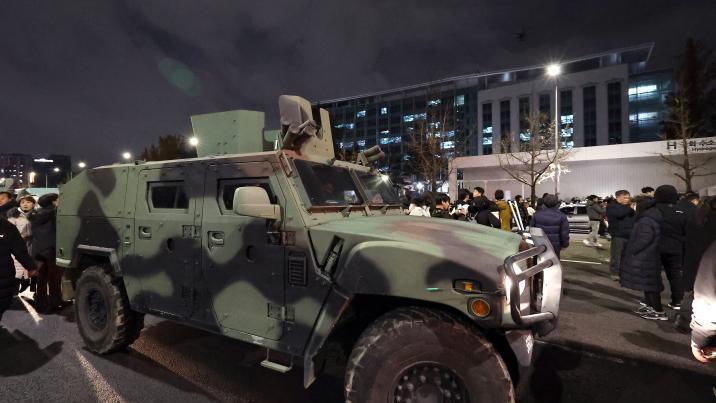 “계엄후 국힘 대응 부적절” 80%… 보수층서도 “적절” 21% 불과