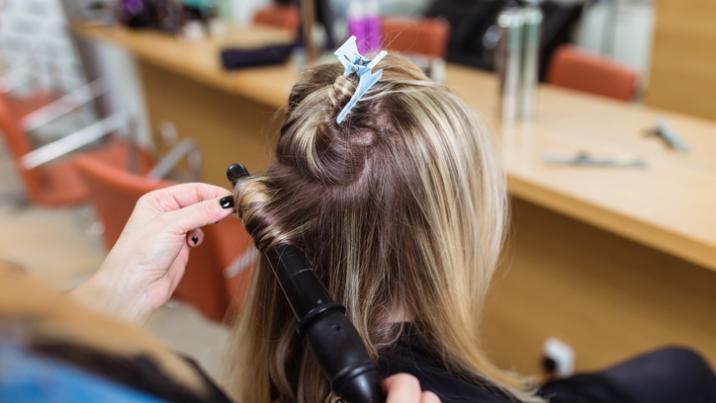 “말 걸지 말아주세요” 미용실 예약도 ‘조용히’ 옵션 등장